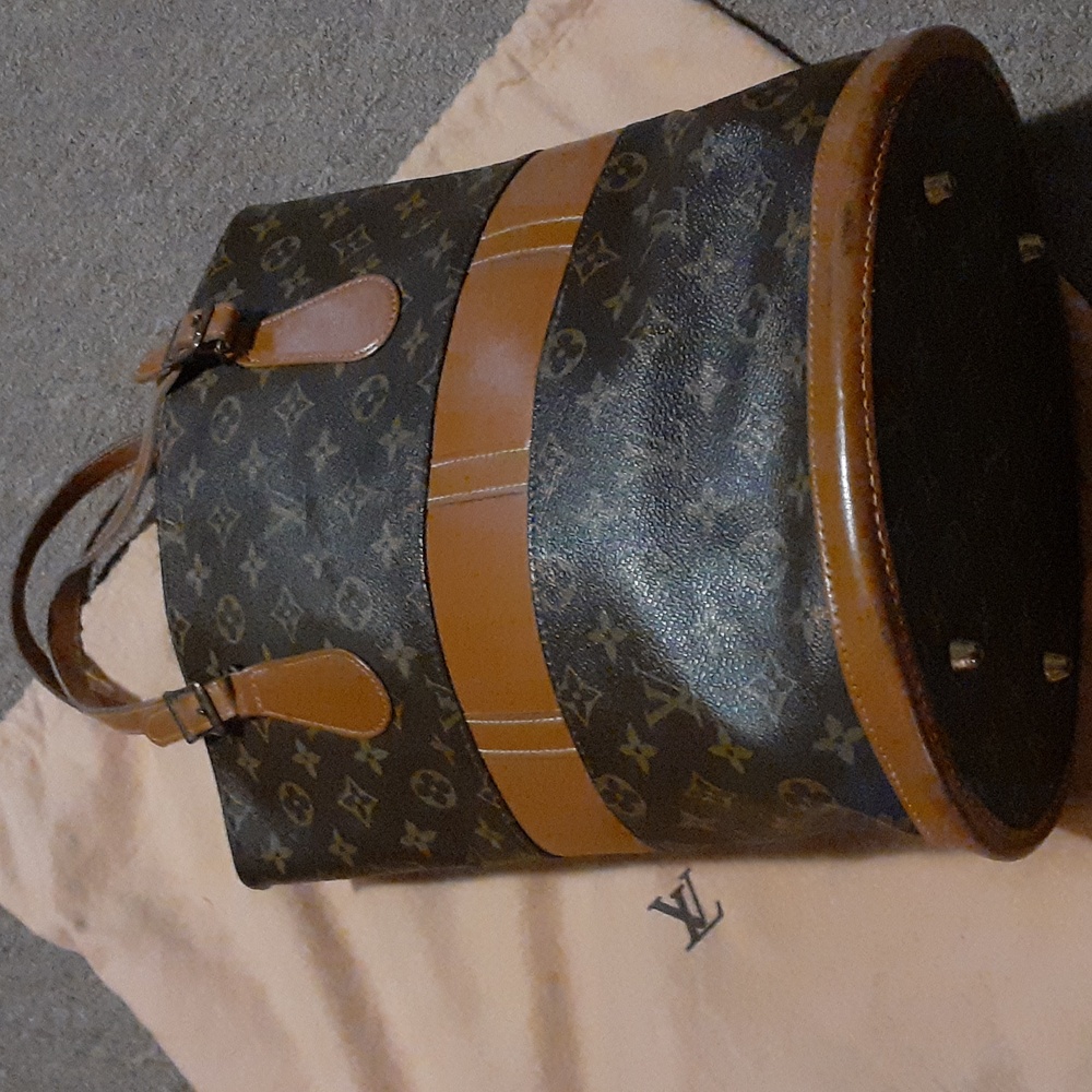LV Vintage Mono Bucket GM PreDC